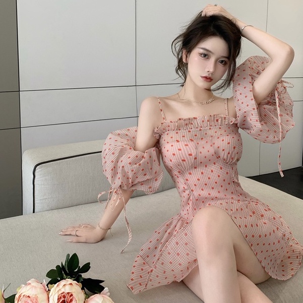 Đầm tay bồng trễ vai họa tiết chấm bi phong cách thời trang dành cho nữ
