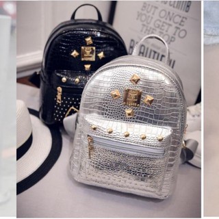 Balo đinh tán Hàn quốc giá rẻ