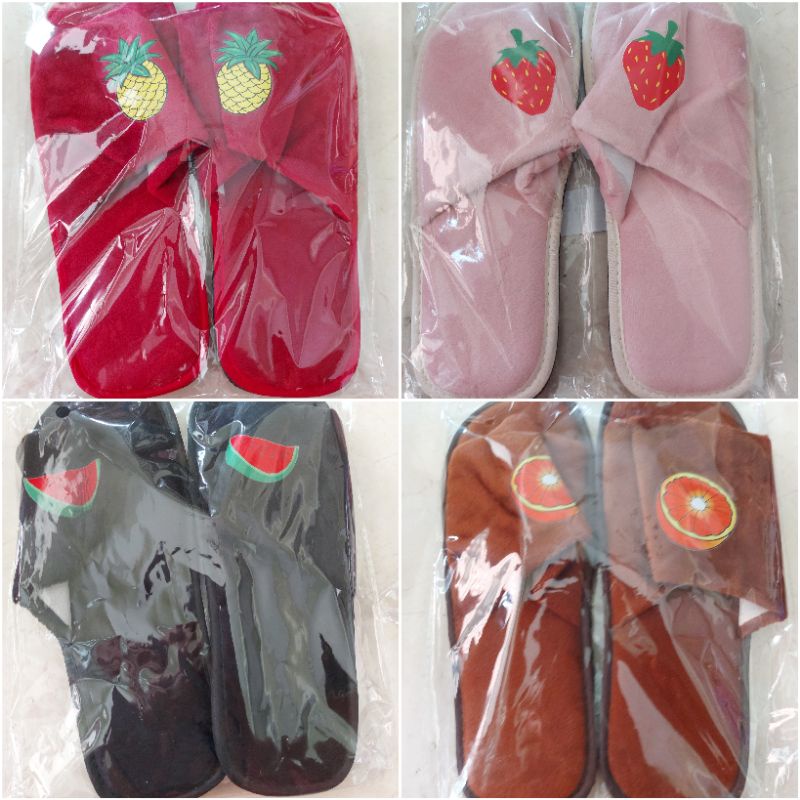 Dép bông, nhung mang trong nhà