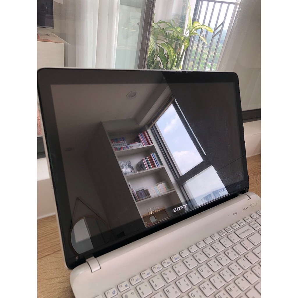 Laptop Sony Vaio 15 inch Full HD Core i5 Ram 4GB Card rời 80%