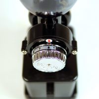 Máy xay cà phê Akira M520A (Đỏ, Đen)