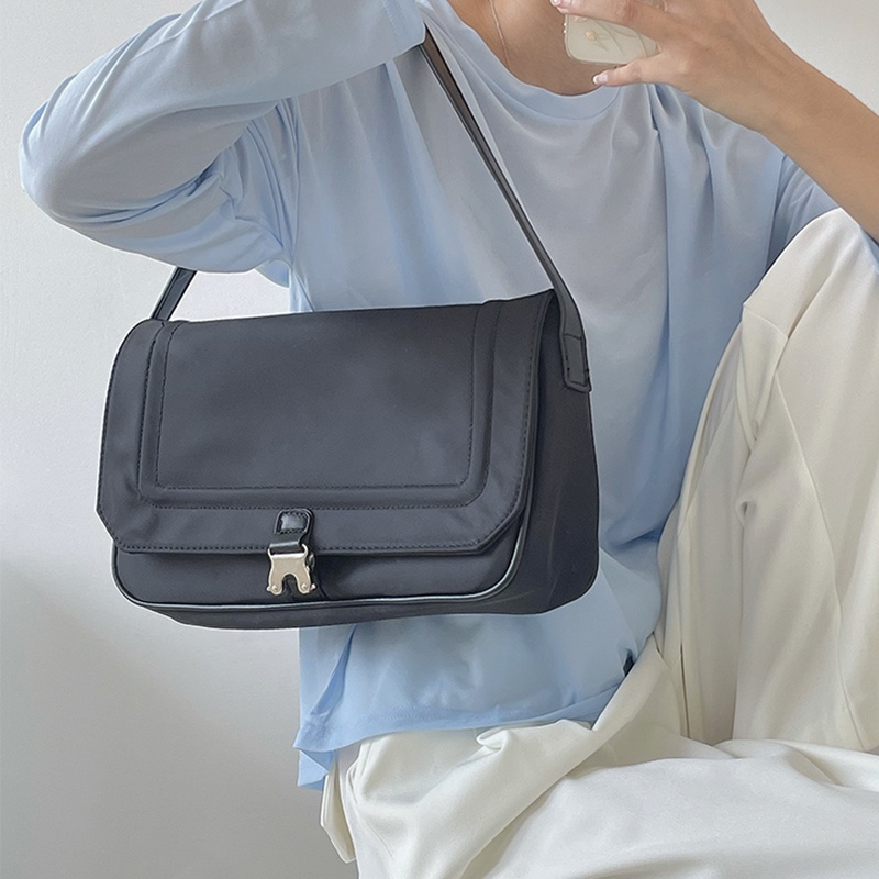 Túi đeo chéo bằng nylon màu sắc đơn giản phong cách Hàn Quốc