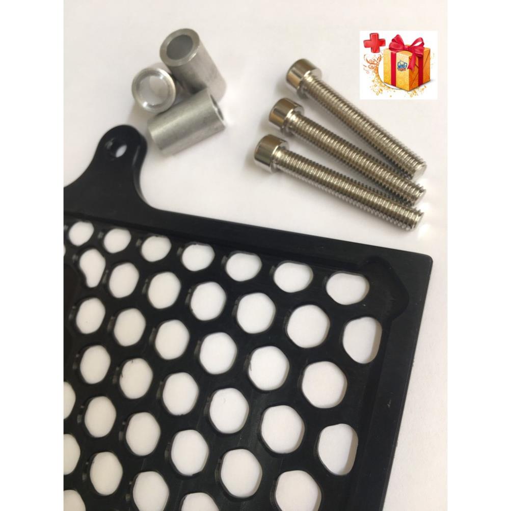 Che két nước Vario / AB / Click (tặng kèm bộ canh ốc vít) nhôm cnc dày cứng cáp, 4 góc móc rãnh, kiểu dáng tổ ong QU17