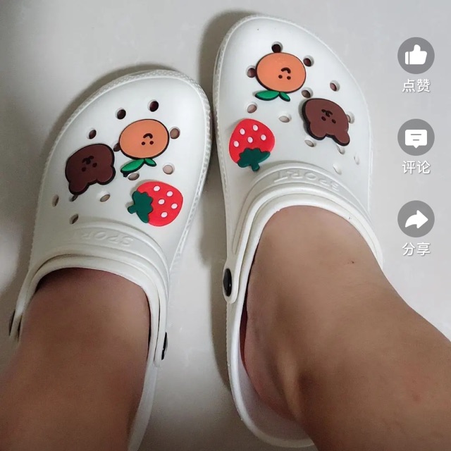 Dép đi trong nhà trắng xinh