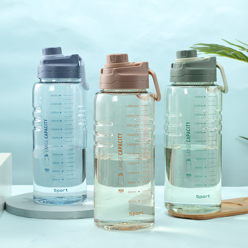 Chai nước dung tích lớn 1500ml-2600ml có di động