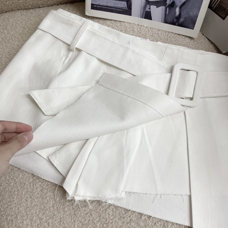 Chân váy ngắn “KISS Skirt”———-(Đọc kĩ số Đo dưới phần miêu tả) “Có quần bên trong”, kèm nịt đai( Đọc kĩ số đo)