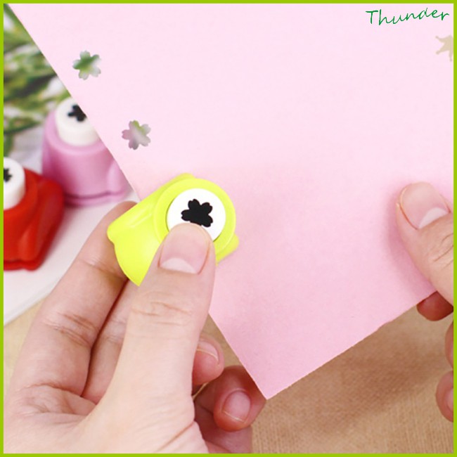 Dụng Cụ Bấm Lỗ Giấy Mini Hình Bông Hoa