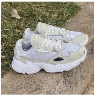 Giày Adidas Falcon
