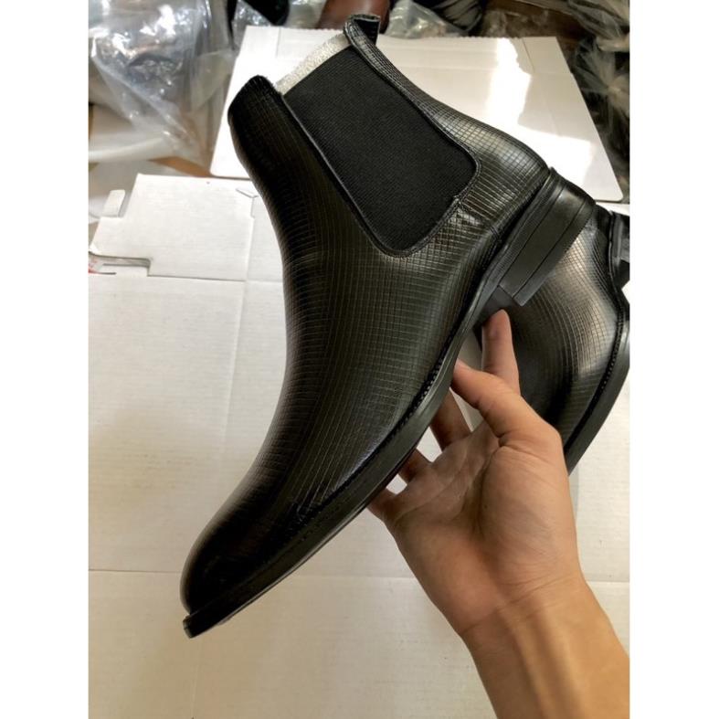 Chelsea Boots da bò dập vân JH