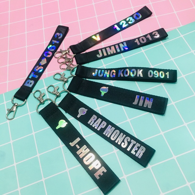 Nametag BTS , dây strap BTS halogram phản quang