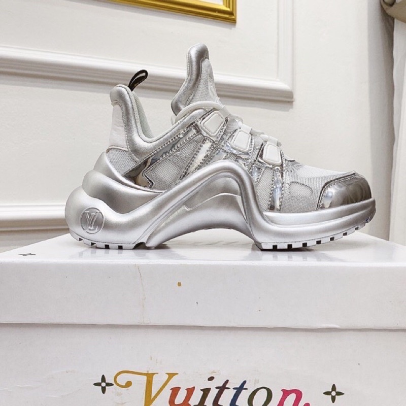 GIÀY LV ARIGHTCH TRẮNG BẠC LAI AU SC