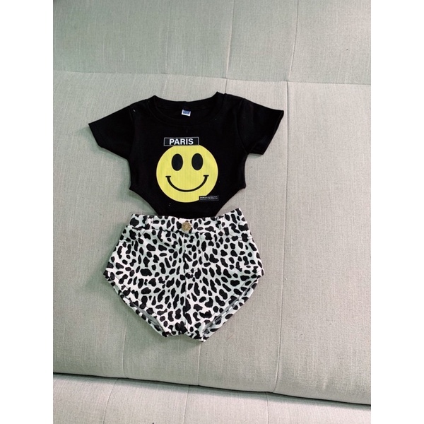 Set quần đùi phối áo body suit  siêu cá tính cho bé