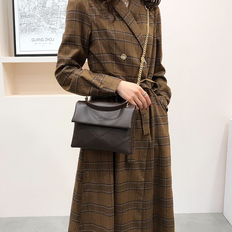 Túi xách đeo chéo màu trơn thời trang dành cho nữ IELGY