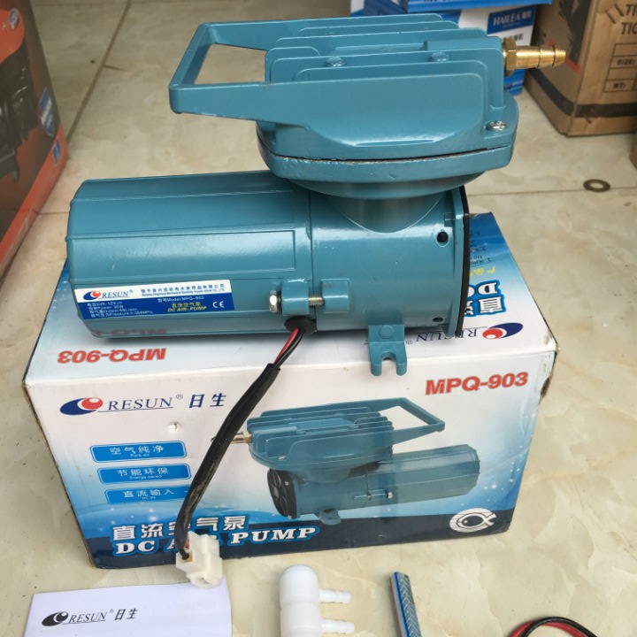 Máy Sủi khí bể cá (thổi khí oxy RESUN) xài bình ắc quy 12v (Model: MPQ-903)