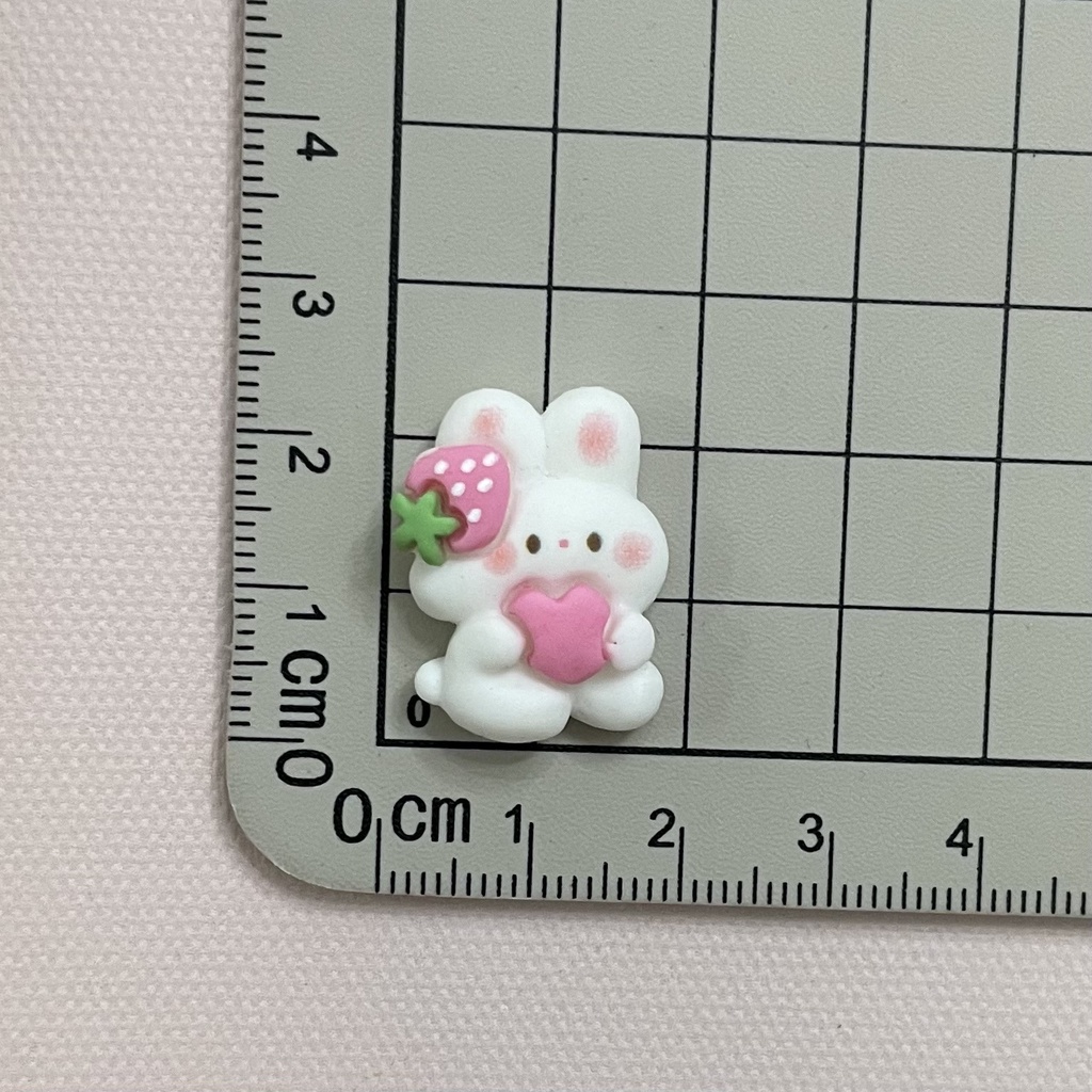 Bộ 10 Nút Nhựa Hình Thỏ Dâu Tây Hoạt Hình Dễ Thương Trang Trí Ốp Điện Thoại / Cốc Nước