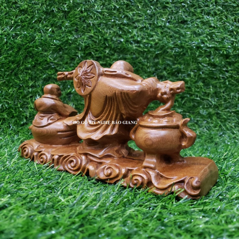 Tượng phật di lặcbằng gỗ để taplo ô tô