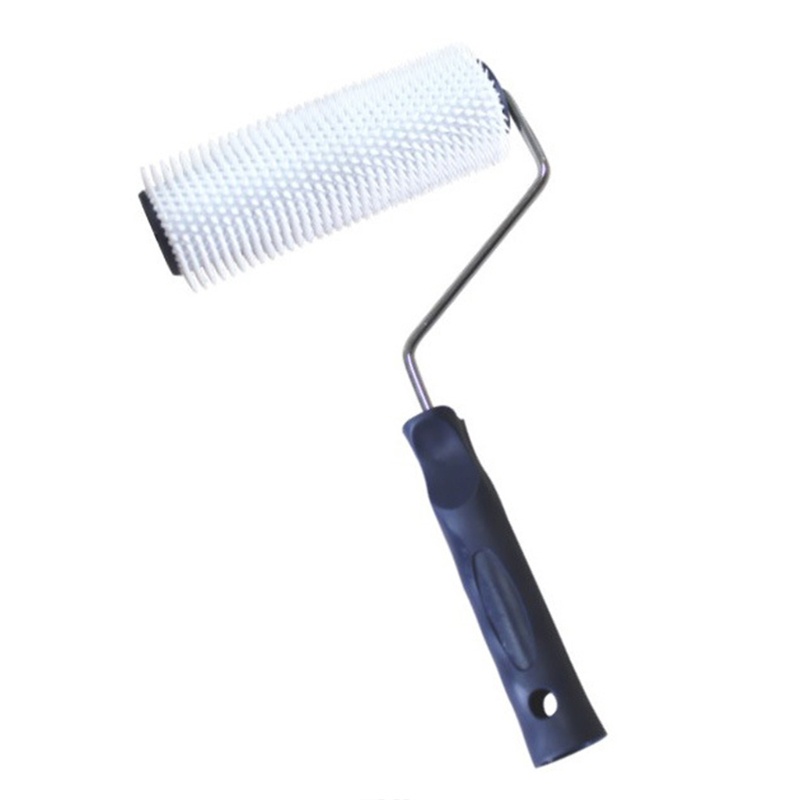 Con lăn có đinh tự tạo nhám cho mặt sàn