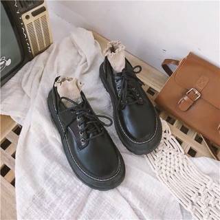 Có sẵn giày ulzzang hàn quốc
