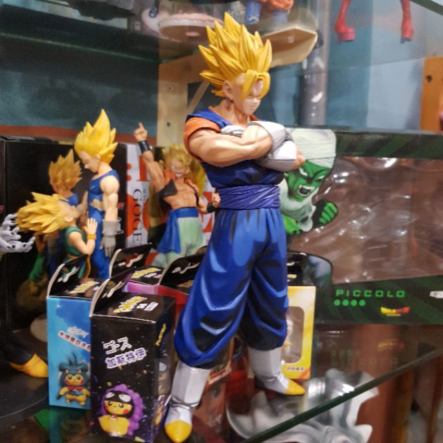 Figure VEGETTO size 28cm đặc