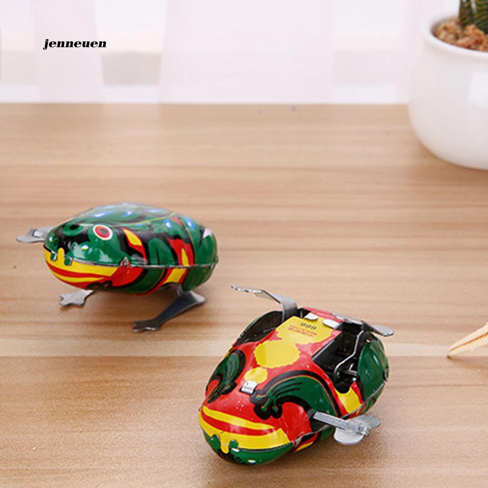 Đồ chơi chú ếch nhảy bằng dây cót