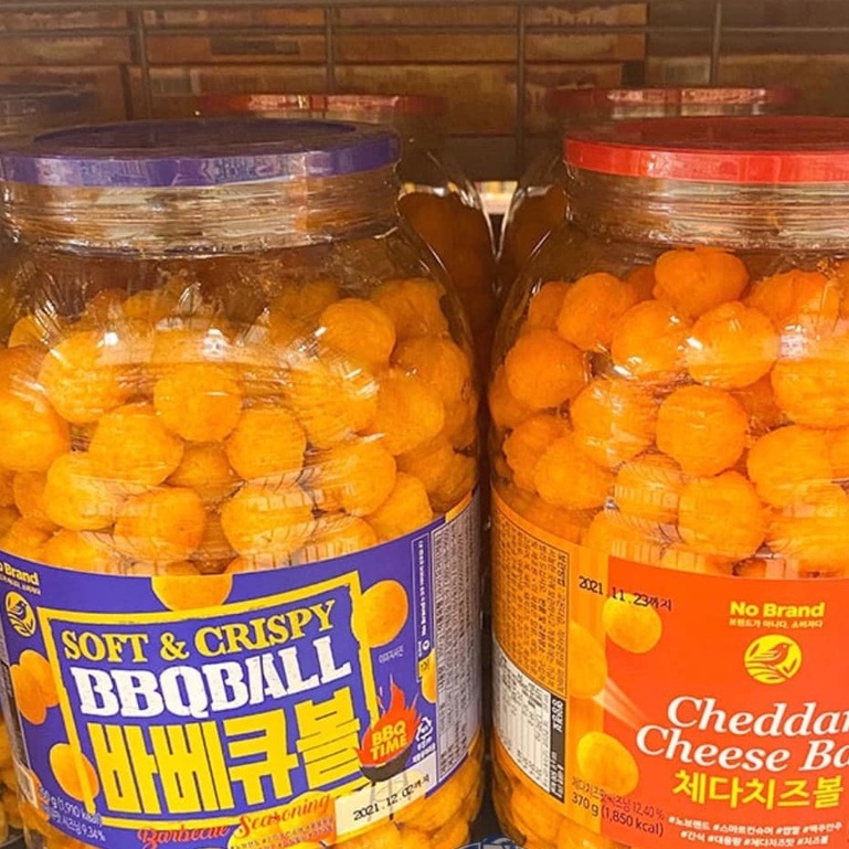 Combo 2 Hộp Snack Phô Mai Viên Cheddar Cheese Ball Và Snack Viên Vị BBQ No Brand
