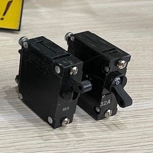 CB nguồn công suất 32A