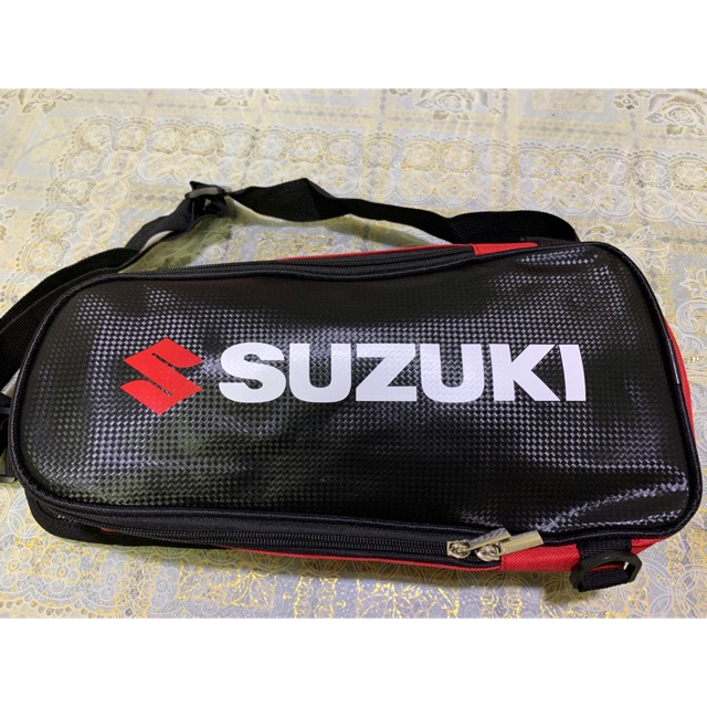 Túi đeo chéo Suzuki