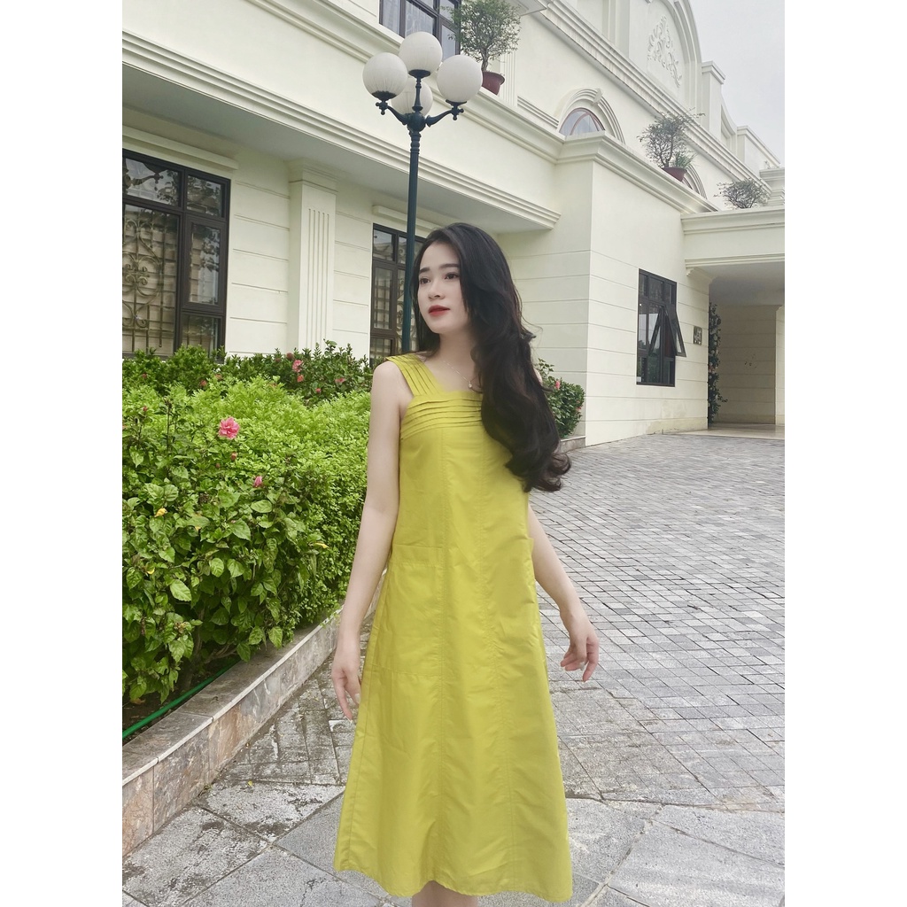 Váy 2 dây bản to dáng suông xếp ly ngực có túi rộng phù hợp đi chơi