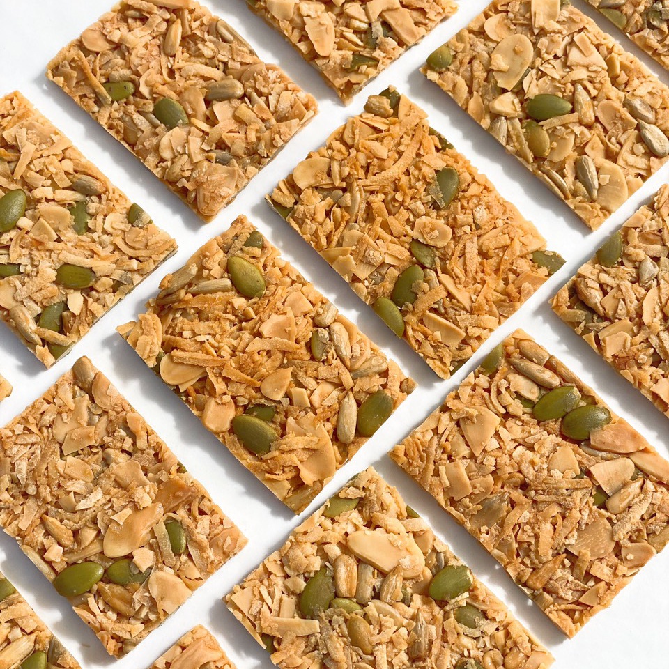 Bánh Ngói Hạnh Nhân ăn vặt giảm cân ăn kiêng, thanh hạt dinh dưỡng homemade KATA Healthy Food 300g | BigBuy360 - bigbuy360.vn