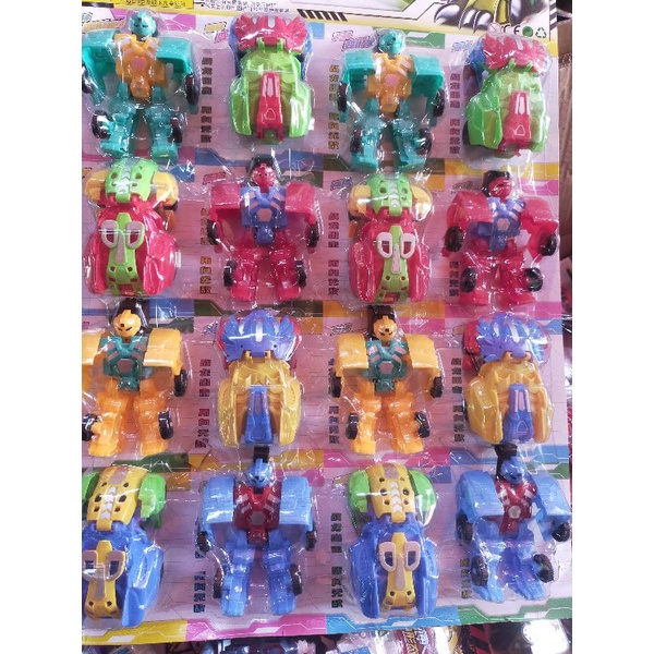 Vỉ 16 xe biến hình siêu hót