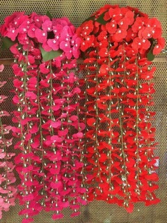 Hoa lan vũ nữ treo tường