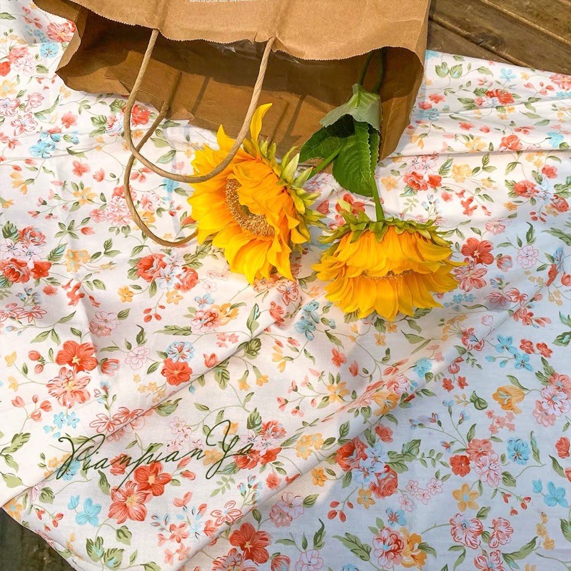 Khăn vải , thảm picnic họa tiết hoa cam nhẹ nhàng -may.decor-