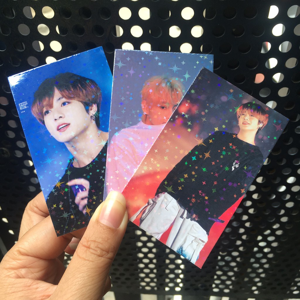 10 poster cán hologram in theo yêu cầu