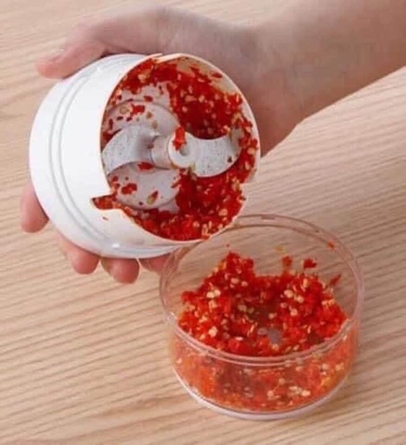 Dụng cụ Xay tỏi ớt mini tiện lợi cho chị em nội trợ (xay tỏi,ớt, củ hành)