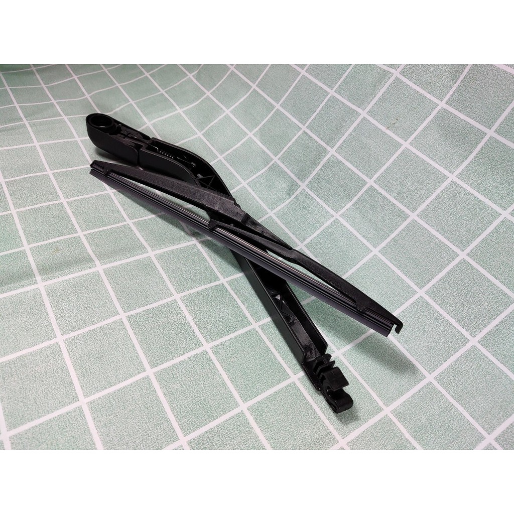 Bộ Cần Chổi Gạt Mưa Cao Cấp Sau Xe Toyota Fortuner 2008-2020