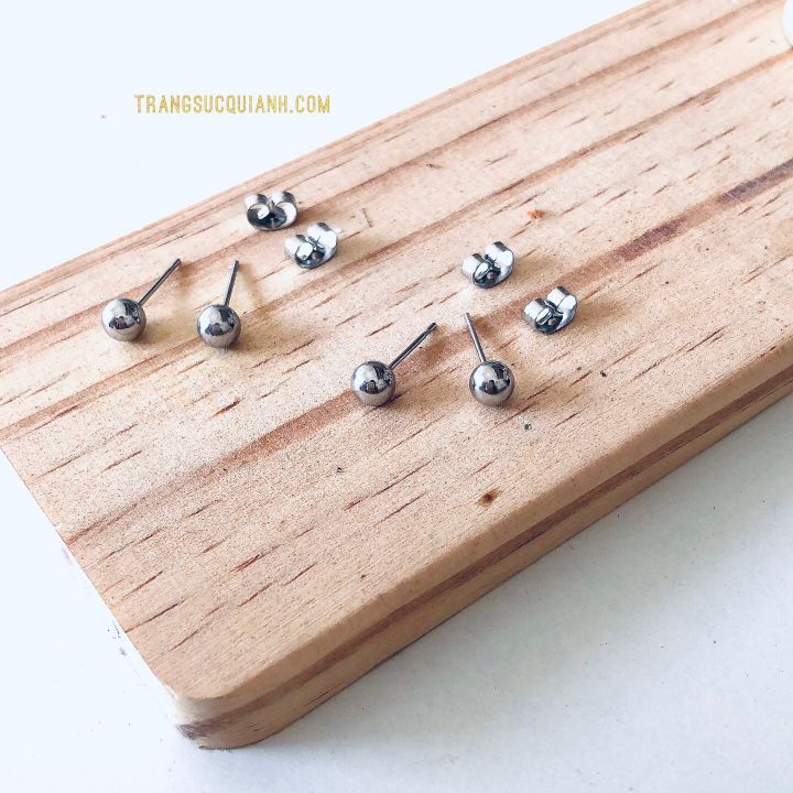 BÔNG TAI TITAN BI TRÒN 4MM