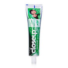 Kem đánh răng Close Up bạc hà 180g