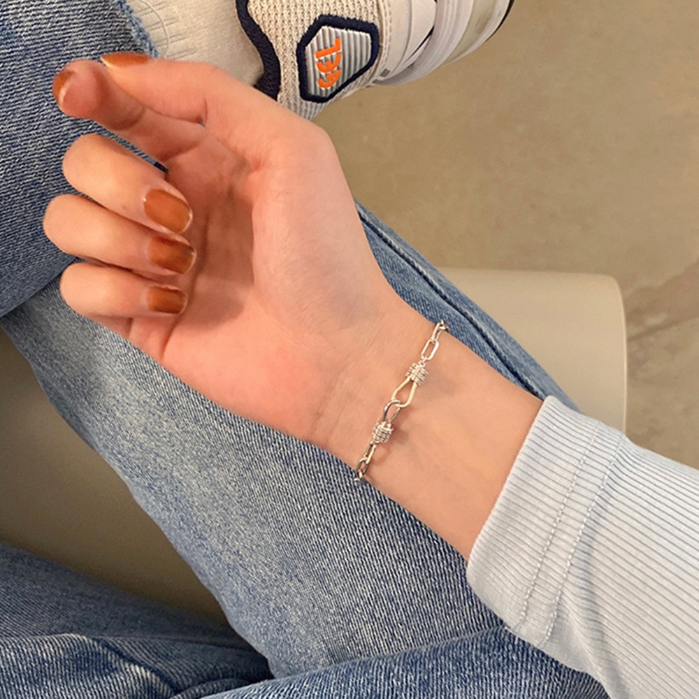 Cod Qipin Vòng Đeo Tay Dạng Chuỗi Hình Học Rỗng Đơn Giản Cá Tính Màu Bạc Làm Quà Tặng Hàng Ngày
