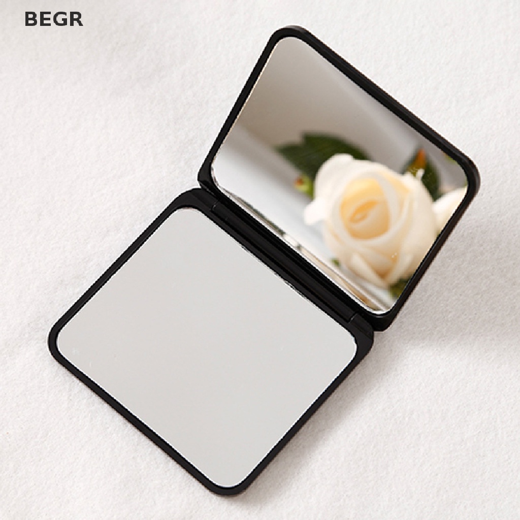 Gương Trang Điểm Mini Hình Vuông Gấp Gọn Tiện Dụng
