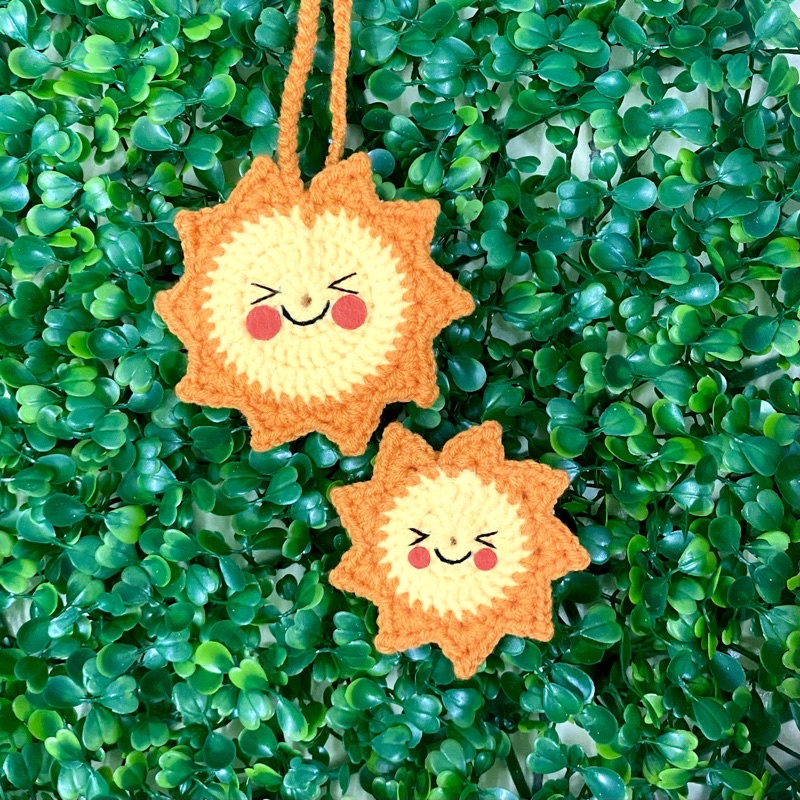 Cài áo bằng len đựng tỏi cho bé hình ông mặt trời đáng yêu
