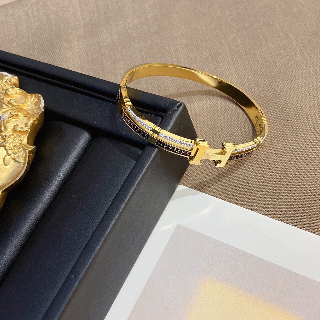 Vòng Tay Hermes Bằng Thép Titan Khắc Chữ H Thời Trang