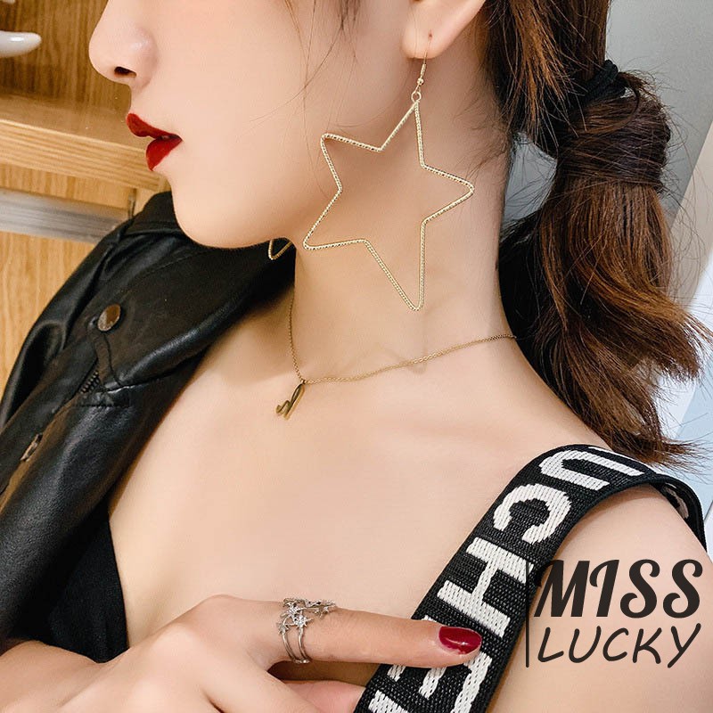 Khuyên tai hình ngôi sao cá tính ấn tượng cho nữ