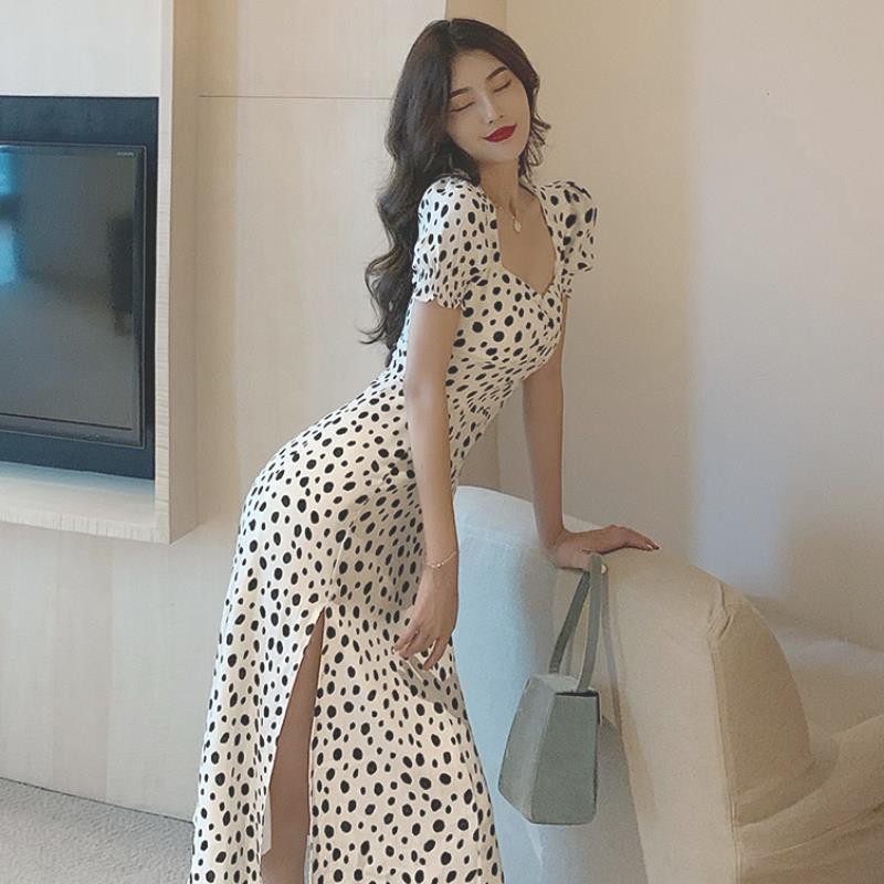 Đầm Dài Cổ Chữ U Họa Tiết Chấm Bi Xẻ Tà Thời Trang Cho Nữ A flower dress | BigBuy360 - bigbuy360.vn