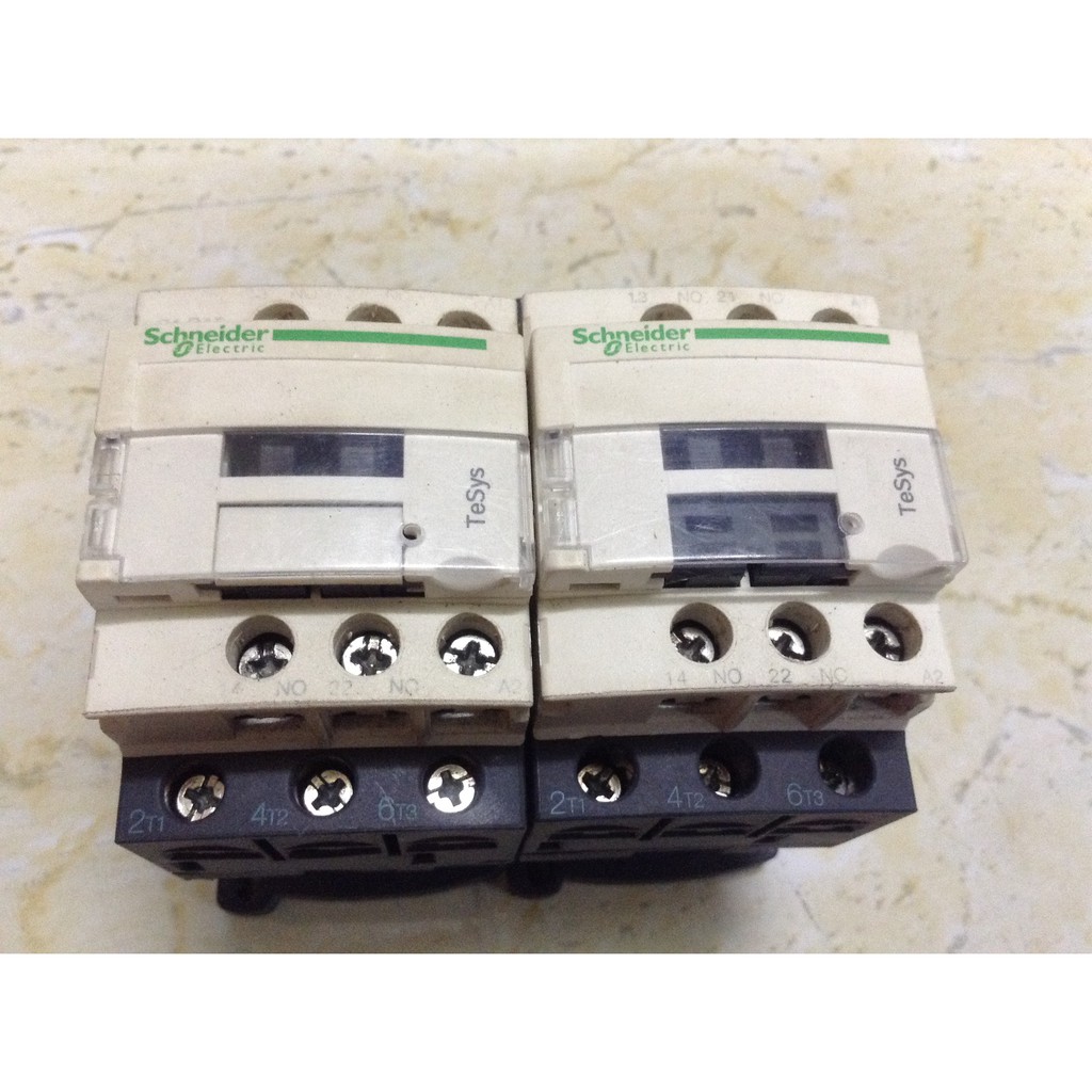 KHỞI ĐỘNG TỪ SCHNEIDER LC1D18; CONTACTOR 18A COIL 220VAC
