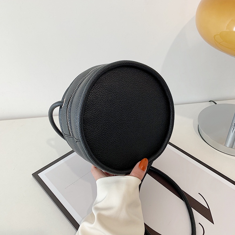 Túi Xách Đeo Vai Hình Tròn Nhỏ Màu Trơn Kiểu retro Thời Trang Mùa Xuân 2022