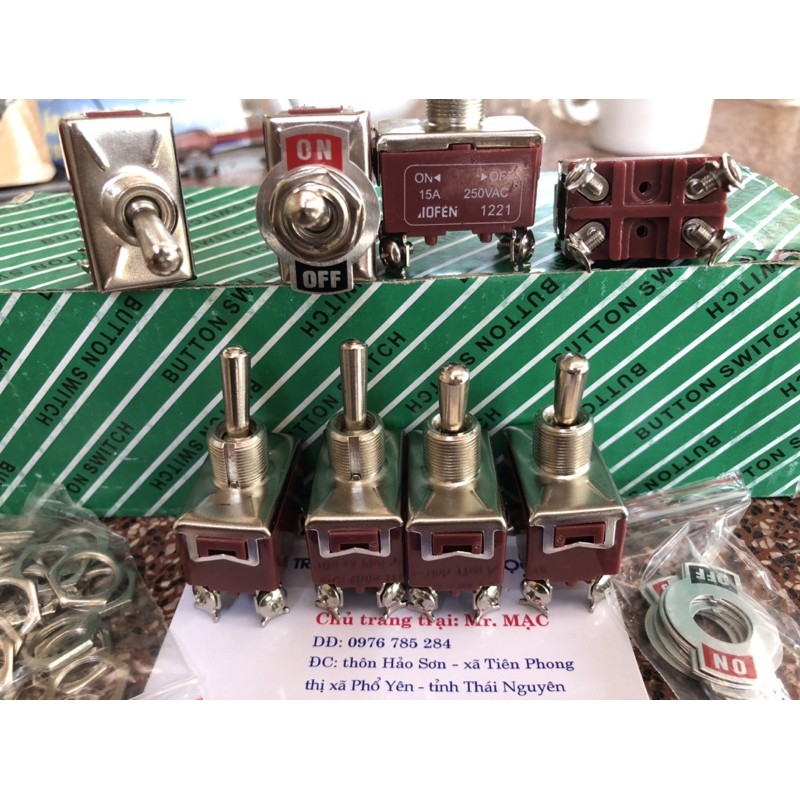 Công tắc on/off chống cháy, loại 4 chân  phi 12mm.