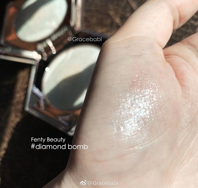 Set son bóng và phấn bắt sáng Diamond Bomb Baby Mini Lip | BigBuy360 - bigbuy360.vn