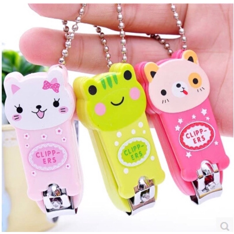 bấm móng tay chân