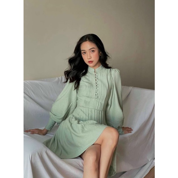 Đầm nữ babydoll tay phồng xếp ly nút bọc màu xanh mint Lin Dress