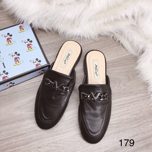 Dép sục đai xích mã 179